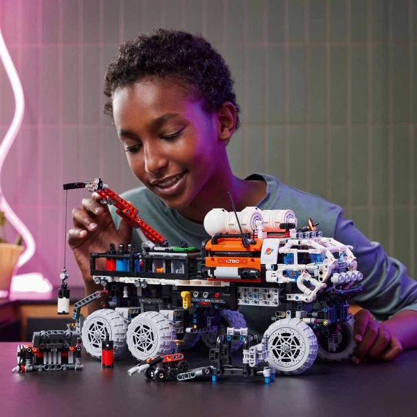 LEGO Technic Mars Ekibi Keşif Aracı LTC-42180 Oyuncak Uzay Aracı