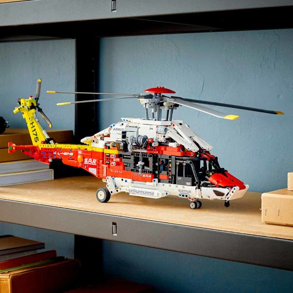 LEGO Technic Airbus H175 Kurtarma Helikopteri LTC-42145 Oyuncak Seti