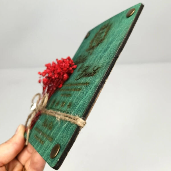 Düğün Davetiyesi 4 Köşe Perçinli Ahşap Davetiye AHD-202616 13x19 cm - Yeşil