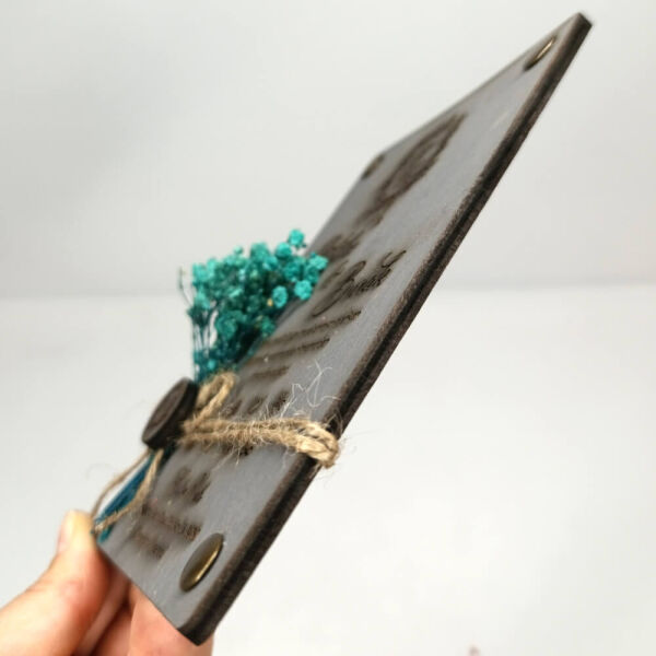 Düğün Davetiyesi 4 Köşe Perçinli Ahşap Davetiye AHD-202616 11x16 cm - Gri