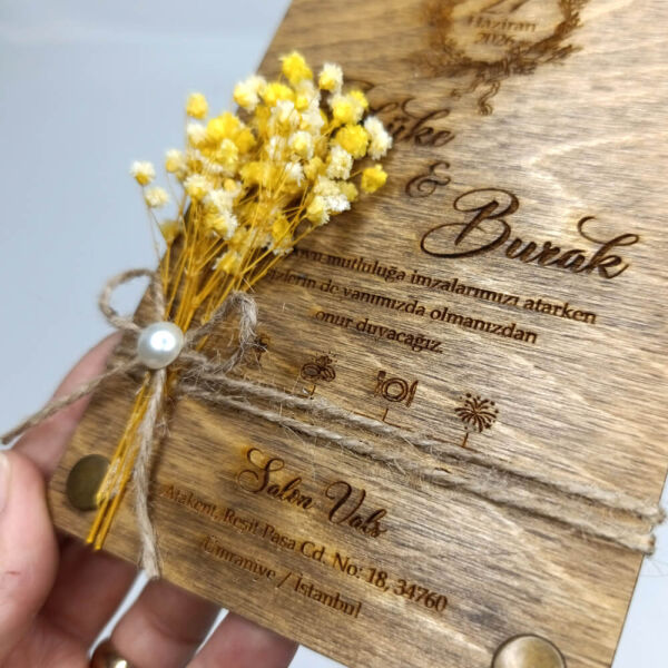 Düğün Davetiyesi 4 Köşe Perçinli Ahşap Davetiye AHD-202616 11x16 cm - Ceviz