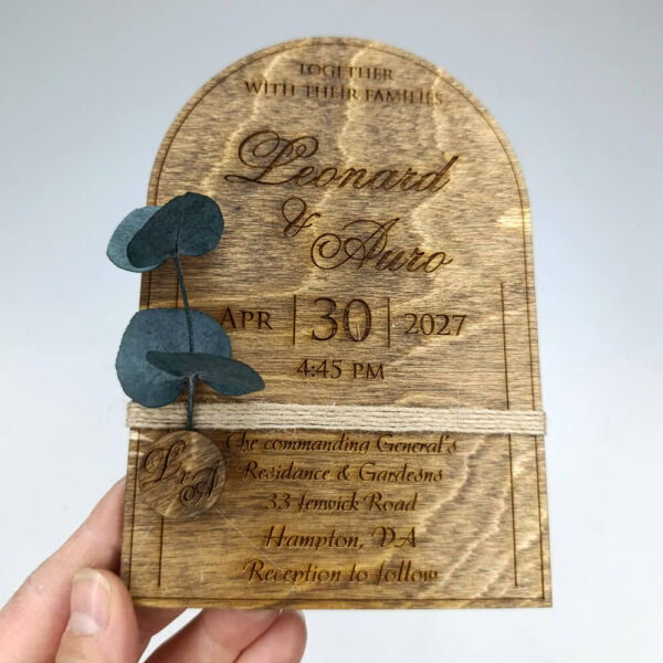 Düğün Davetiyesi AHD-202620 Üst Oval Kubbe Kesim Ahşap Davetiye 13x19 cm - Ceviz