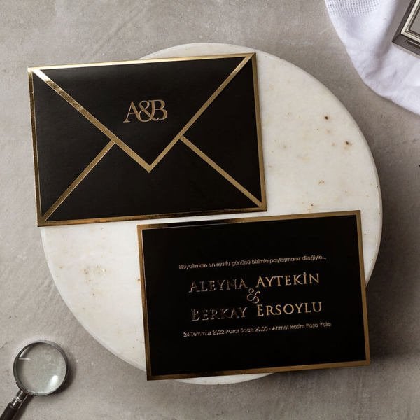 Düğün Davetiyesi İkw-40462 | Altın Yaldız Çerçeveli Siyah Renkli Modern Davetiye