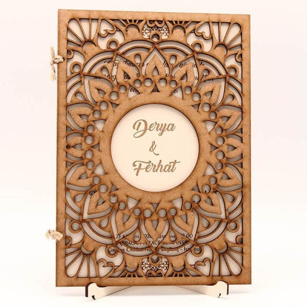 Ahşap Düğün Davetiyesi Selçuklu Cam Göbeği Desenli Davetiye | AHD-3008