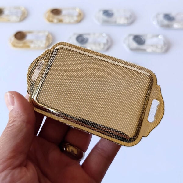 Nikah Şekeri Nks-316A Mühürlü Madlen Çikolata ve Kalp Şekerli Gold Metal Mini Tepsi