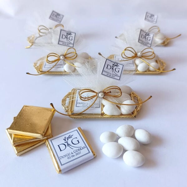 Nikah Şekeri Nks-317A Madlen Çikolata ve Badem Şekerli Gold Metal Mini Tepsi