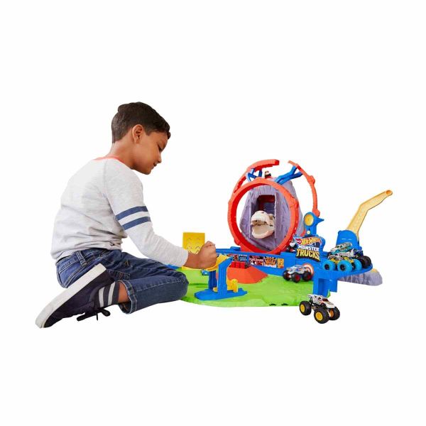 Hot Wheels Monster Trucks Volkanik Alanda Macera Oyun Seti GYL14
