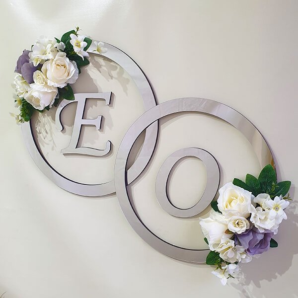 Harf Panosu PN-01 | Pleksi 2 Harf ve Çiçekli 2 Halka Harf Panosu Gümüş