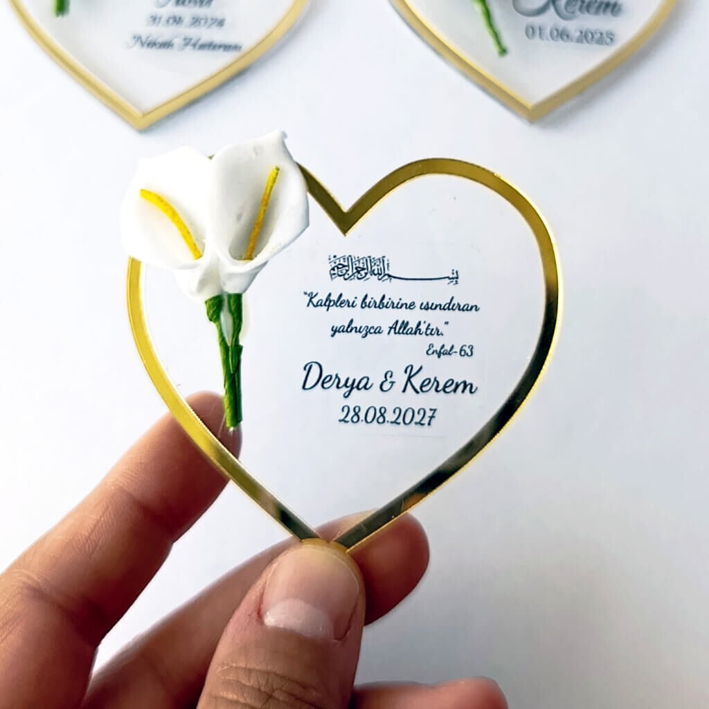 Nikah Şekeri Hediyeliği Nks-331B Gold Aynalı Pleksi Çerçeveli Şeffaf Kalp Magnet