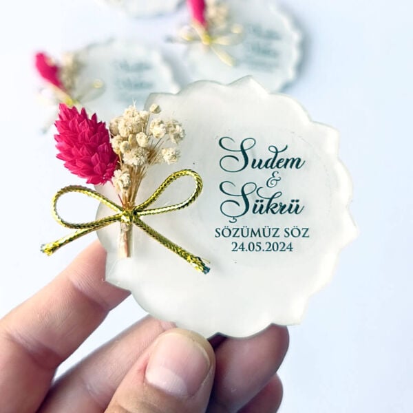 Nikah Şekeri Hediyeliği Nks-337 Çiçek Kesim Pleksi Magnet