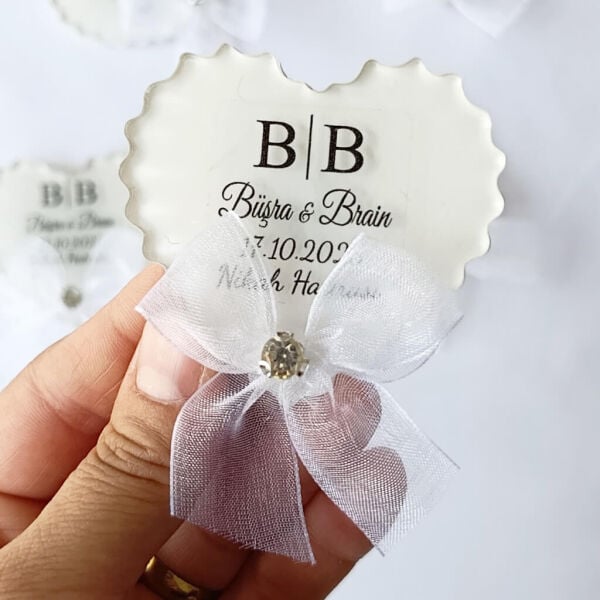 Nikah Şekeri Hediyeliği Nks-341 Arkası Boyalı Tırtıklı Kalp Pleksi Magnet