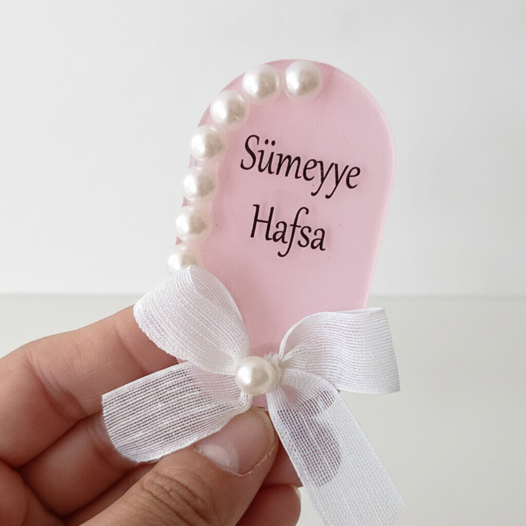 Bebek Şekeri Hediyeliği Bebe-333P Arkası Pembe İncili Elips Şeffaf Pleksi Magnet