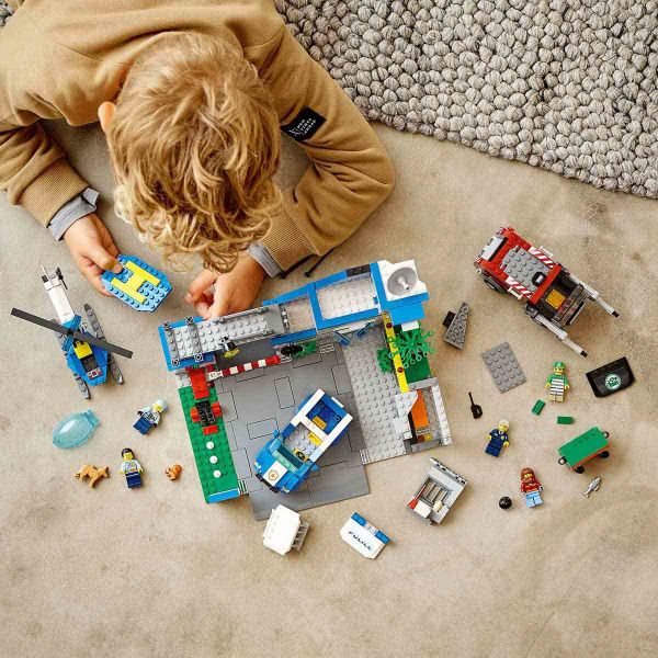 LEGO City Polis Merkezi Yapım Oyuncak Seti LCT-60316