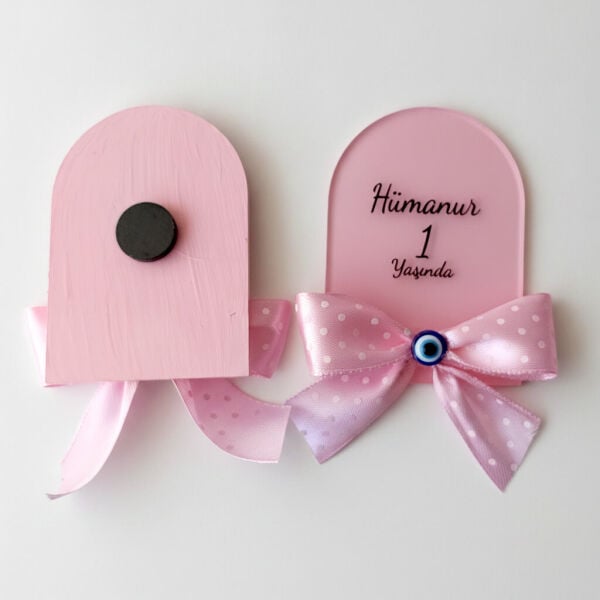 Bebek Şekeri Hediyeliği Bebe-345P Nazar Boncuklu Arkası Pembe Pencere Modeli Pleksi Magnet