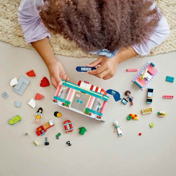 LEGO Friends Heartlake Şehir Merkezi Restoranı Yapım Seti LFR-41728