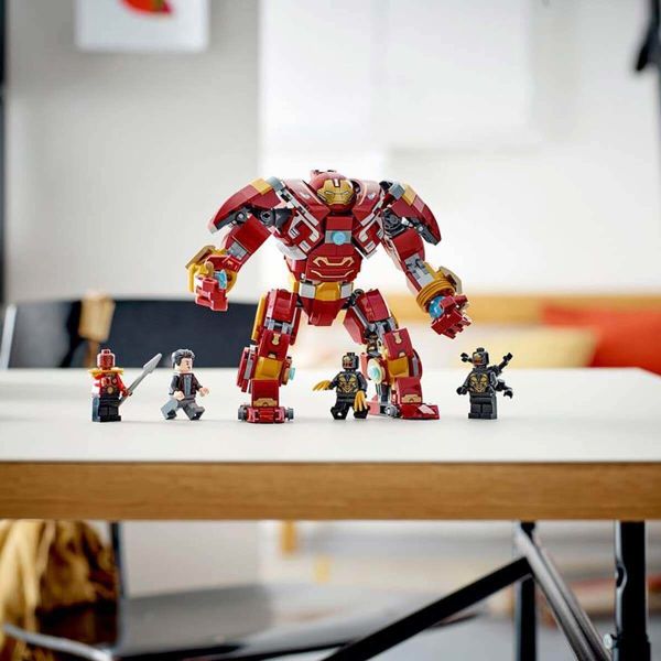 LEGO Marvel Hulkbuster Wakanda Savaşı Yapım Oyuncak Seti LMV-76247