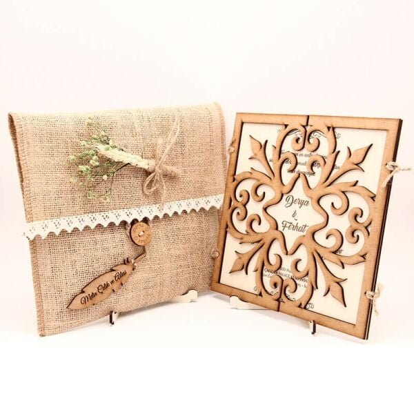 Ahşap Düğün Davetiyesi Modelleri Kraliyet Arma Desenli Davetiye AHD-3072a