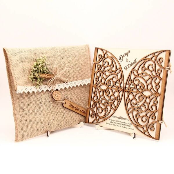 Ahşap Düğün Davetiyesi Modelleri Kelebek Kanadı Desenli Davetiye AHD-3074a